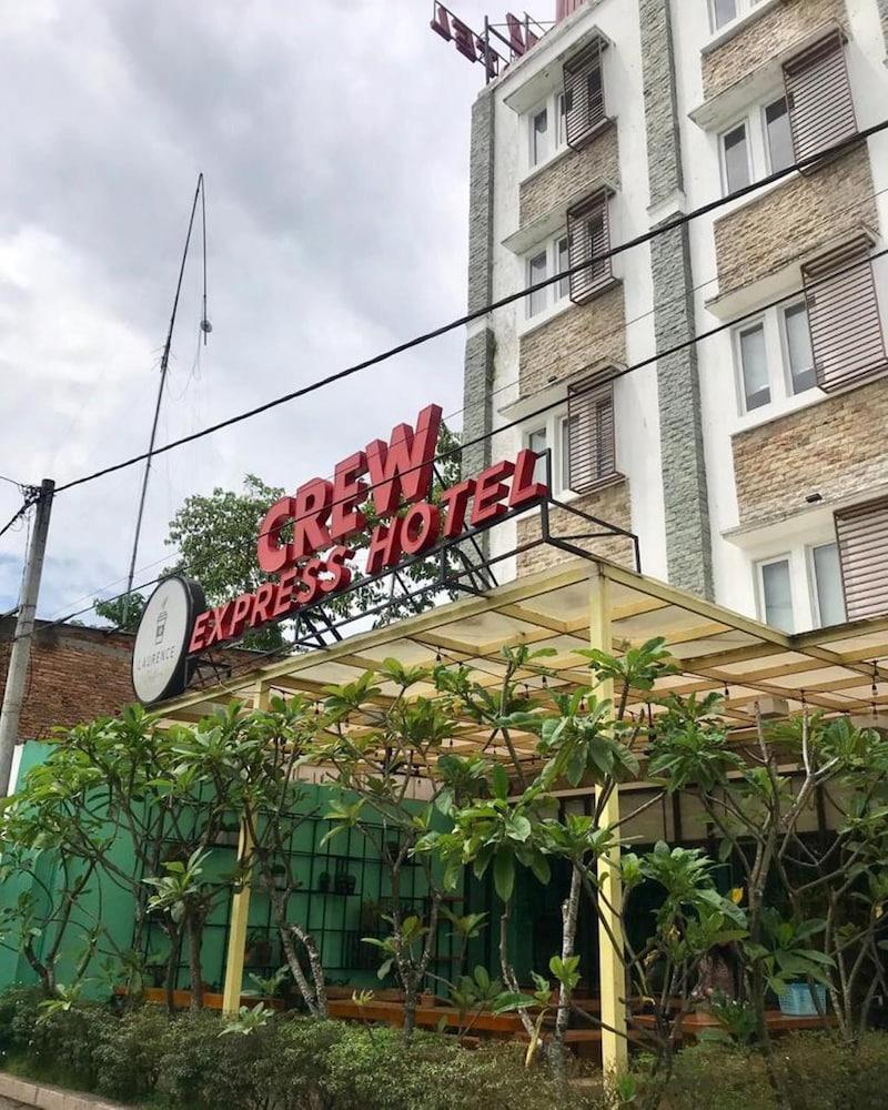 Crew Express Hotel Lubukpakam المظهر الخارجي الصورة