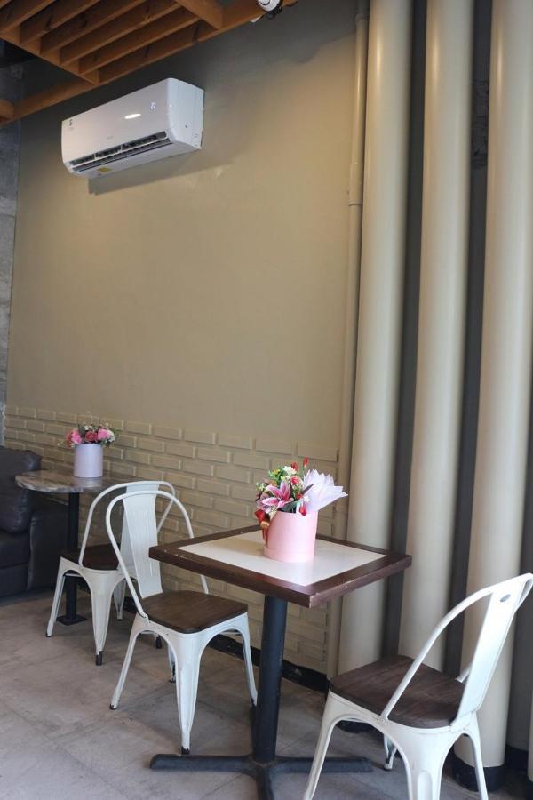 Crew Express Hotel Lubukpakam المظهر الخارجي الصورة