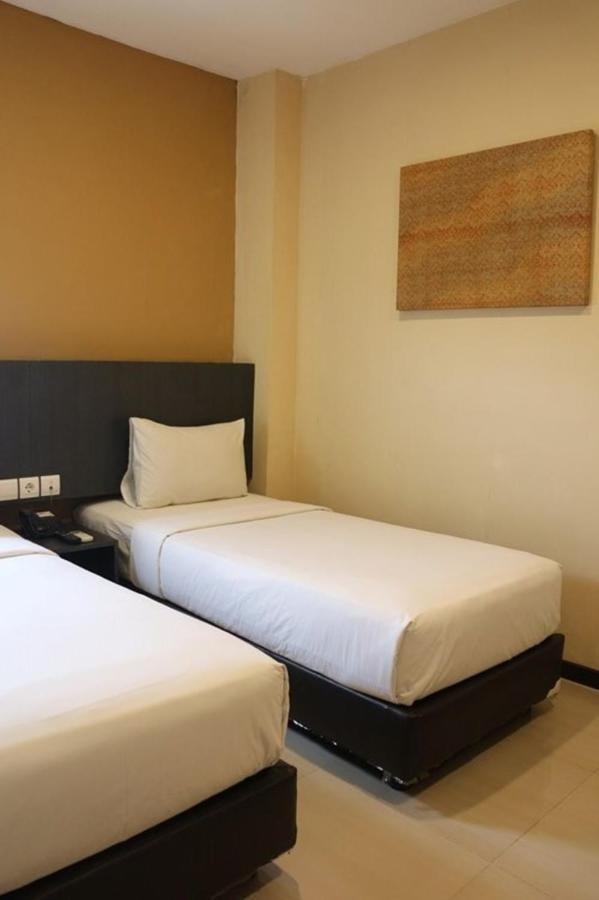 Crew Express Hotel Lubukpakam المظهر الخارجي الصورة
